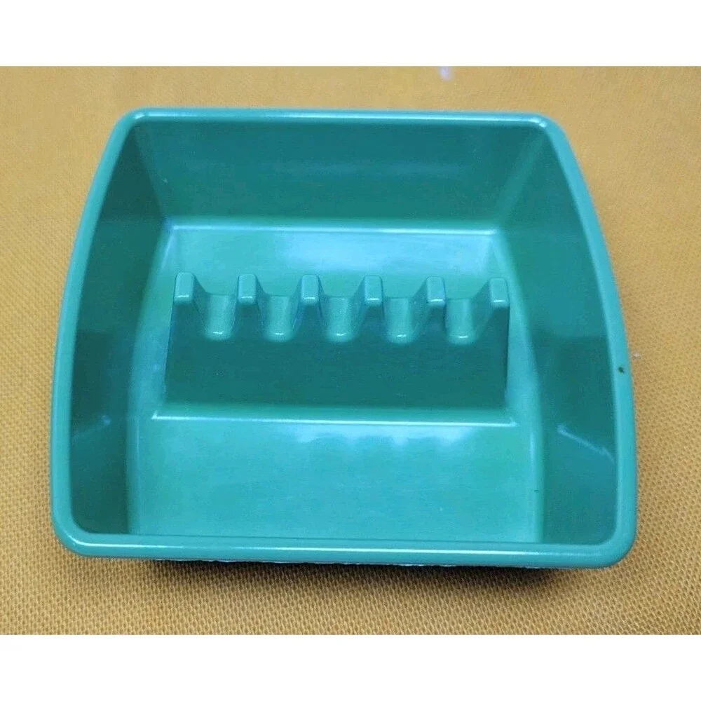 Pair of VTG Ashtrays Tablecraft 263 GES-Line 351 Plastic MCM smoking cigarette